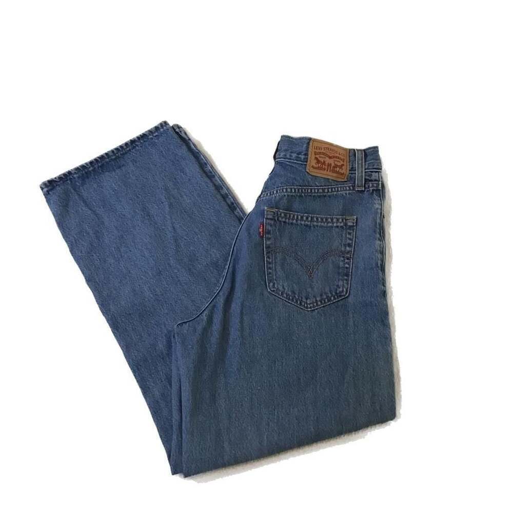 Levi's HighWaisted Straight Leg Jeans Medium Wash Women’s W27 L29 Distressed